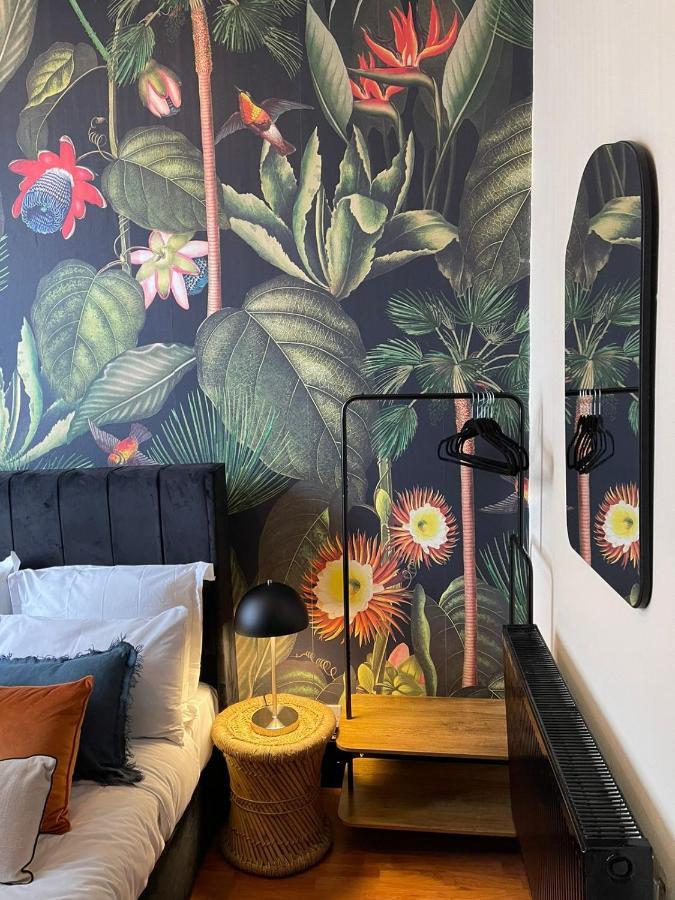 London K W Hotel Экстерьер фото